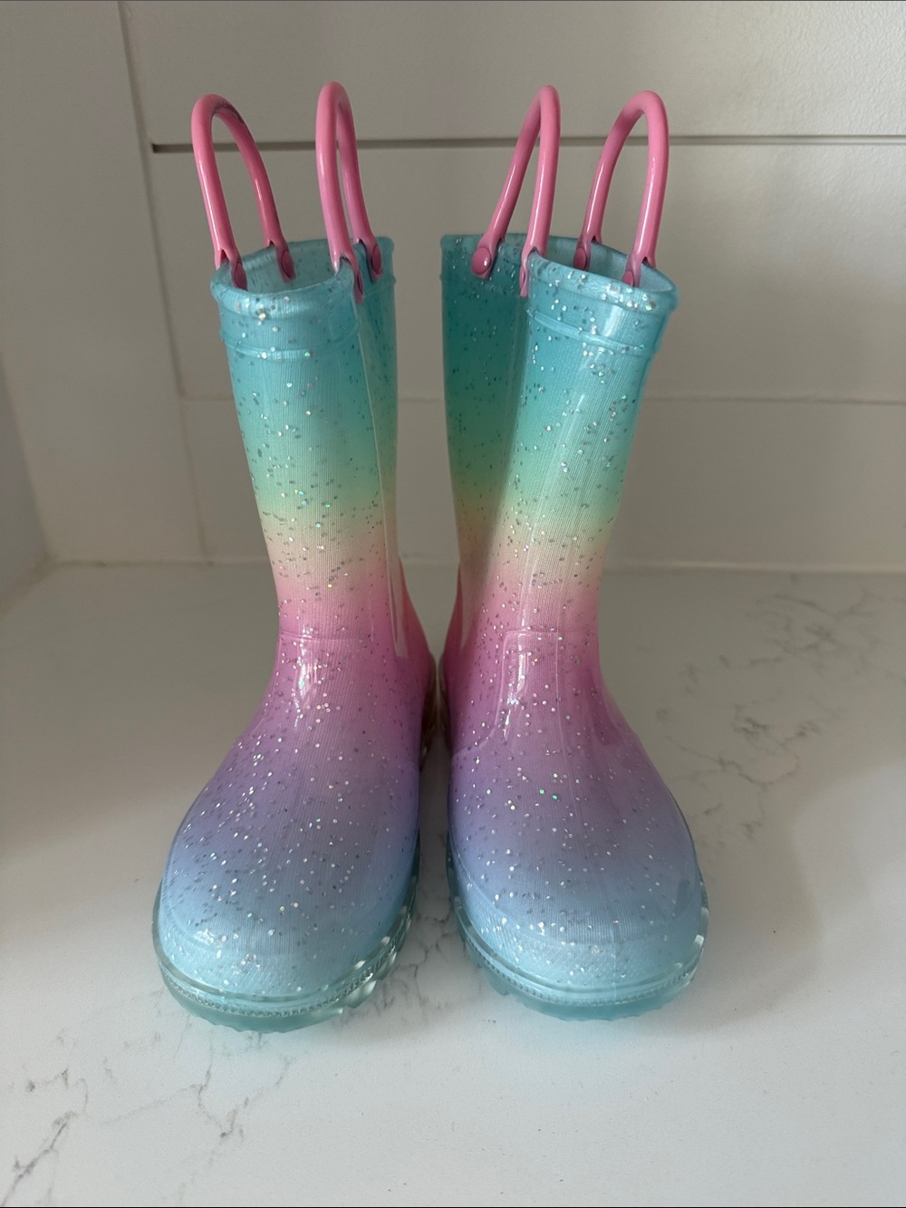 Girls 9T light-up Rainbow Glitter Rain Boots with Pink Handles - Picture 2 of 3
